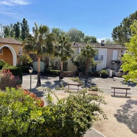 Appartement La Siesta 6 Personnes Bord De Et Piscine, Terrasse De 30m2