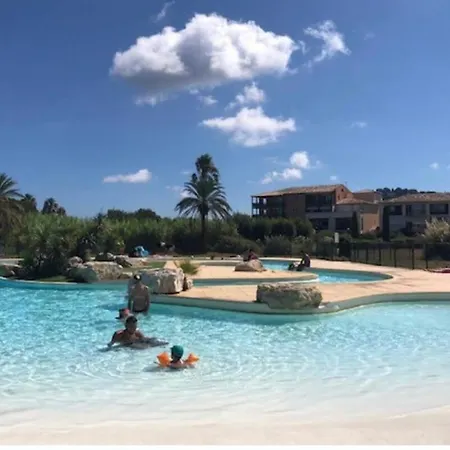 Appartement La Siesta 6 Personnes Bord De Et Piscine, Terrasse De 30m2 *