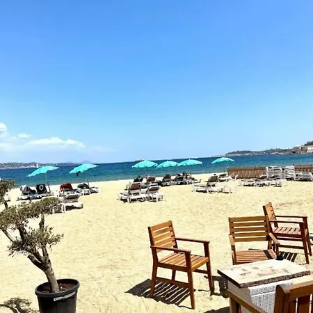 Appartement La Siesta 6 Personnes Bord De Et Piscine, Terrasse De 30m2