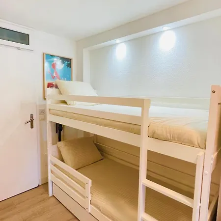La Siesta 6 Personnes Bord De Et Piscine, Terrasse De 30m2 Appartement Gassin