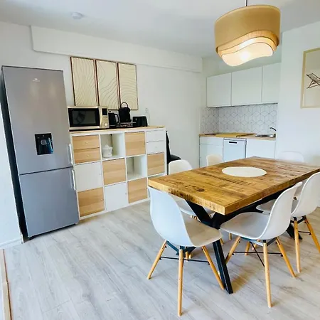 La Siesta 6 Personnes Bord De Et Piscine, Terrasse De 30m2 Appartement *
